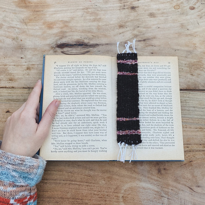 Woven bookmark - Brown with pink/red stripes